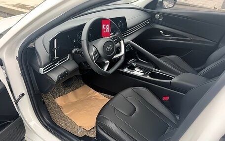 Hyundai Elantra, 2022 год, 1 690 000 рублей, 10 фотография