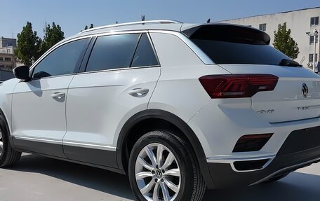 Volkswagen T-Roc I, 2022 год, 1 750 000 рублей, 4 фотография