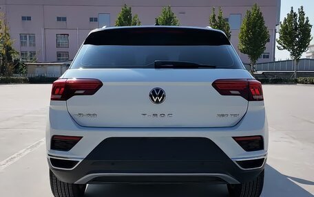 Volkswagen T-Roc I, 2022 год, 1 750 000 рублей, 5 фотография