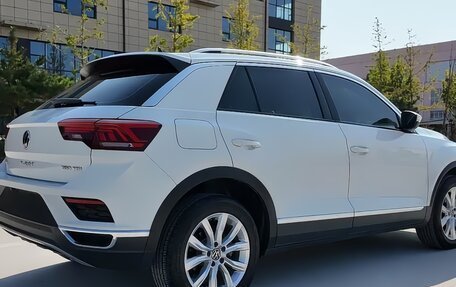 Volkswagen T-Roc I, 2022 год, 1 750 000 рублей, 6 фотография