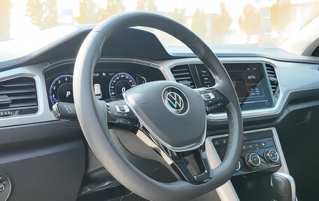 Volkswagen T-Roc I, 2022 год, 1 750 000 рублей, 9 фотография