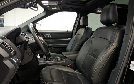 Ford Explorer VI, 2019 год, 3 950 000 рублей, 21 фотография