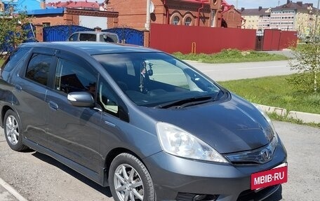 Honda Fit Shuttle I рестайлинг, 2012 год, 1 020 000 рублей, 2 фотография