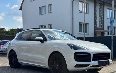 Porsche Cayenne III, 2022 год, 12 750 000 рублей, 2 фотография