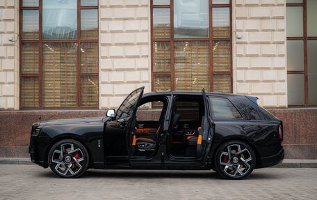 Rolls-Royce Cullinan, 2025 год, 71 500 000 рублей, 2 фотография