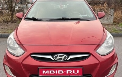 Hyundai Solaris II рестайлинг, 2012 год, 1 фотография