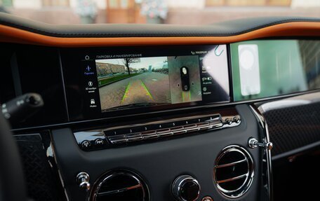 Rolls-Royce Cullinan, 2025 год, 71 500 000 рублей, 26 фотография