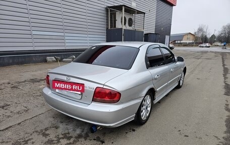 Hyundai Sonata IV рестайлинг, 2005 год, 310 000 рублей, 3 фотография