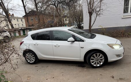 Opel Astra J, 2012 год, 565 000 рублей, 2 фотография