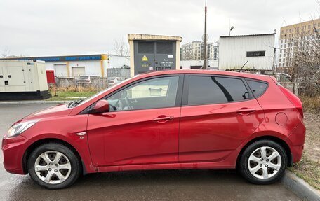 Hyundai Solaris II рестайлинг, 2012 год, 8 фотография