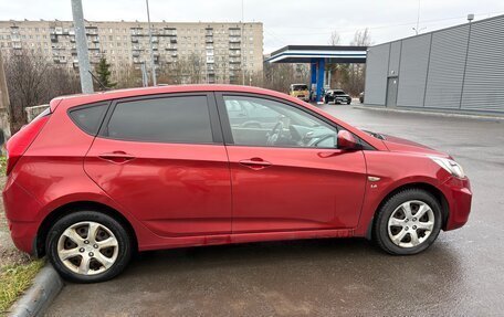 Hyundai Solaris II рестайлинг, 2012 год, 7 фотография