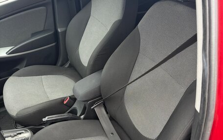 Hyundai Solaris II рестайлинг, 2012 год, 25 фотография