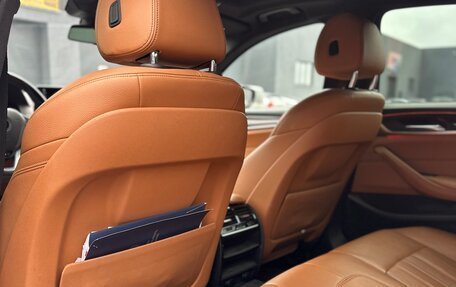 BMW 5 серия, 2018 год, 3 550 000 рублей, 14 фотография