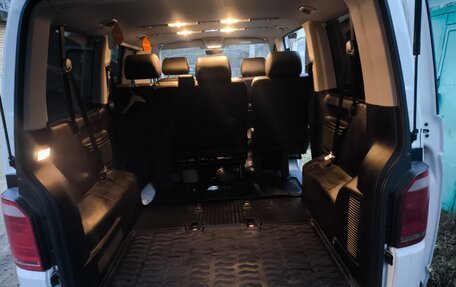 Volkswagen Caravelle T5, 2015 год, 2 300 000 рублей, 11 фотография