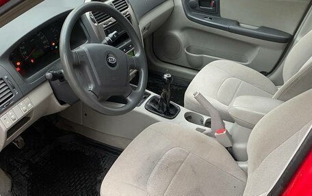 KIA Cerato I, 2004 год, 200 000 рублей, 6 фотография