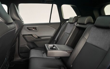 Toyota RAV4, 2025 год, 7 663 000 рублей, 11 фотография