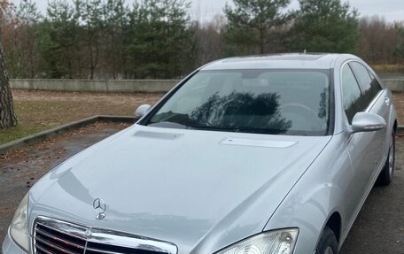 Mercedes-Benz S-Класс, 2007 год, 1 850 000 рублей, 6 фотография