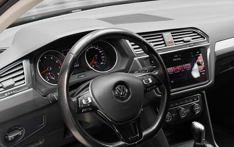 Volkswagen Tiguan II, 2017 год, 2 049 000 рублей, 10 фотография