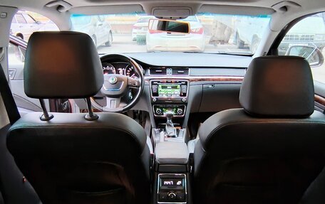 Skoda Superb III рестайлинг, 2012 год, 900 000 рублей, 18 фотография