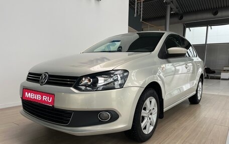 Volkswagen Polo VI (EU Market), 2013 год, 670 000 рублей, 1 фотография