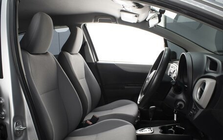 Toyota Vitz, 2012 год, 880 000 рублей, 7 фотография