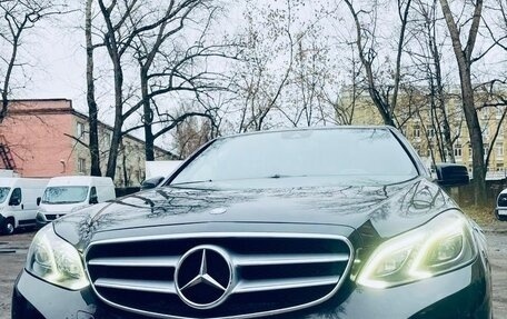 Mercedes-Benz E-Класс, 2013 год, 2 100 000 рублей, 1 фотография