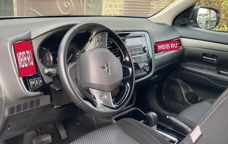 Mitsubishi Outlander III рестайлинг 3, 2018 год, 2 149 000 рублей, 2 фотография