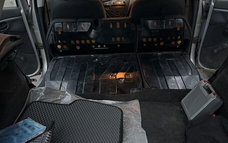 Ford Focus IV, 2003 год, 250 000 рублей, 16 фотография