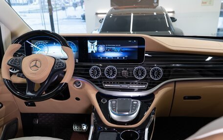 Mercedes-Benz Vito, 2022 год, 8 920 000 рублей, 10 фотография