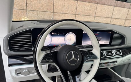 Mercedes-Benz Maybach GLS I, 2024 год, 31 000 000 рублей, 10 фотография