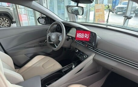 Hyundai Elantra, 2025 год, 2 850 000 рублей, 10 фотография