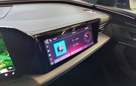 Audi SQ5, 2025 год, 11 200 000 рублей, 12 фотография