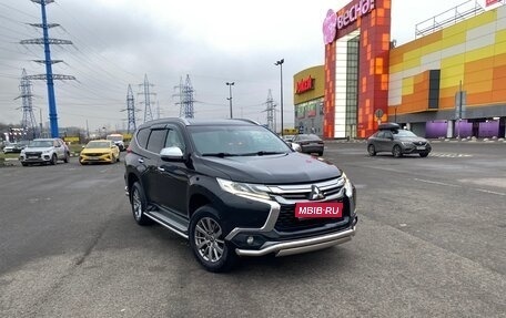 Mitsubishi Pajero Sport III рестайлинг, 2018 год, 3 700 000 рублей, 1 фотография
