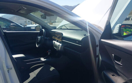 Hyundai Kona, 2023 год, 2 000 000 рублей, 7 фотография