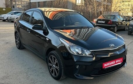 KIA Rio IV, 2018 год, 990 000 рублей, 6 фотография