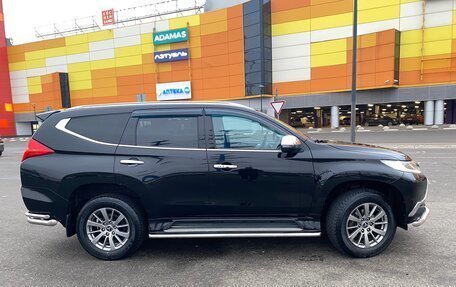 Mitsubishi Pajero Sport III рестайлинг, 2018 год, 3 700 000 рублей, 3 фотография