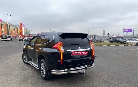 Mitsubishi Pajero Sport III рестайлинг, 2018 год, 3 700 000 рублей, 6 фотография