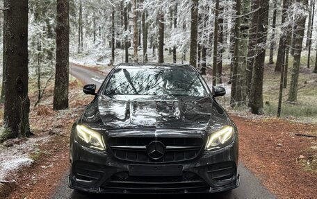 Mercedes-Benz E-Класс AMG, 2018 год, 4 170 000 рублей, 5 фотография