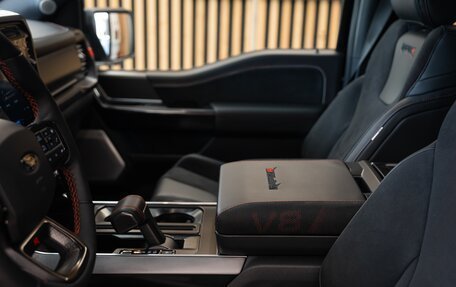 Ford F-150, 2025 год, 21 900 000 рублей, 17 фотография