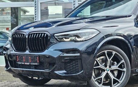 BMW X5, 2022 год, 8 600 000 рублей, 2 фотография