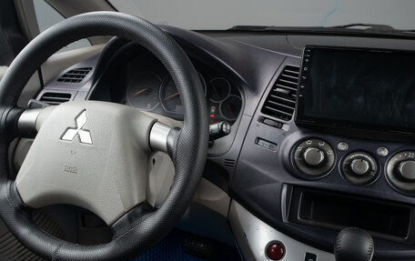 Mitsubishi Grandis, 2004 год, 769 000 рублей, 9 фотография