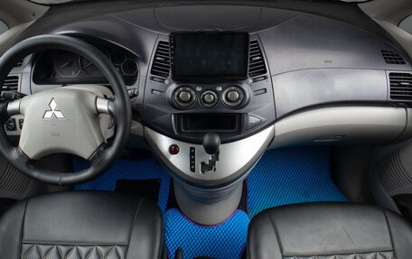 Mitsubishi Grandis, 2004 год, 769 000 рублей, 8 фотография