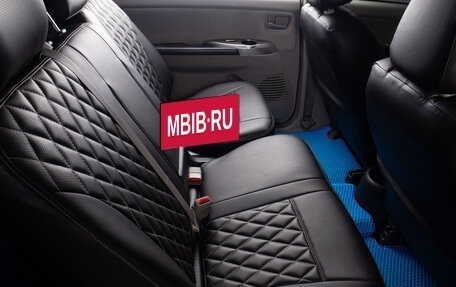 Mitsubishi Grandis, 2004 год, 769 000 рублей, 17 фотография