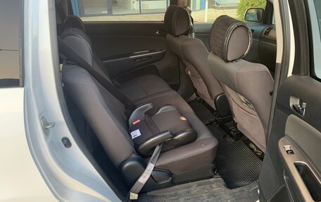 Toyota Wish II, 2004 год, 920 000 рублей, 10 фотография