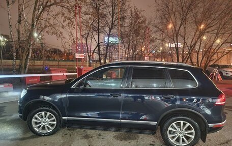 Volkswagen Touareg III, 2015 год, 1 790 000 рублей, 3 фотография