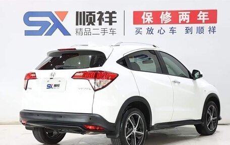 Honda Vezel, 2021 год, 1 476 000 рублей, 5 фотография