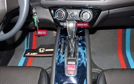 Honda Vezel, 2021 год, 1 476 000 рублей, 17 фотография