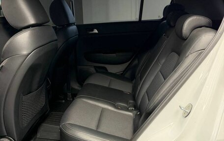 KIA Sportage IV рестайлинг, 2019 год, 2 195 000 рублей, 10 фотография