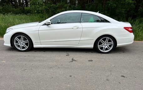 Mercedes-Benz E-Класс, 2012 год, 1 495 000 рублей, 4 фотография