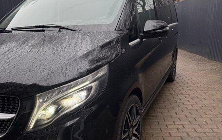 Mercedes-Benz V-Класс, 2021 год, 7 500 000 рублей, 3 фотография